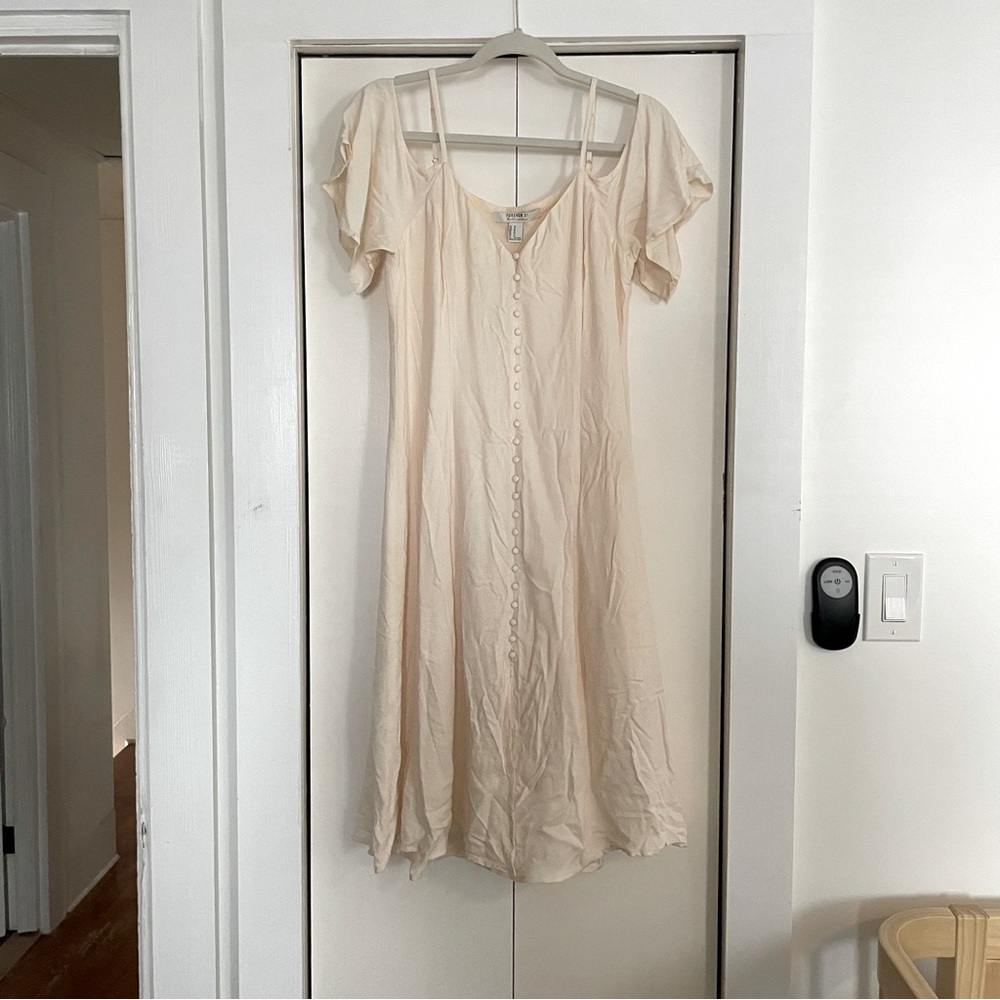 Forever 21 Vanilla Creme Beige Button Up Midi Dress Size Medium NWT